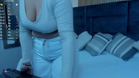Snapshot of dalia_alissa chatting on 05.27.26 Violeta online show from 05.27.26