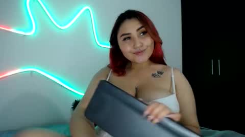 Snapshot of dalia_corrs0 chatting on 02.21.25 online show from 02.21.25