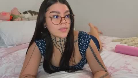 Snapshot of daliapunkt chatting on 02.20.26 Dalia online show from 02.20.26