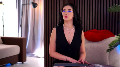 Dalia online show from 11.24.25