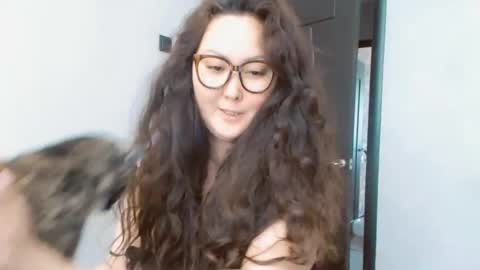 Snapshot of dalidayes chatting on 07.04.26 Dali online show from 07.04.26