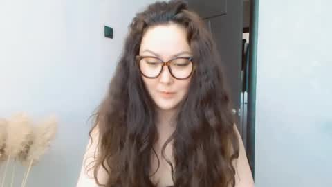 Snapshot of dalidayes chatting on 07.19.26 Dali online show from 07.19.26