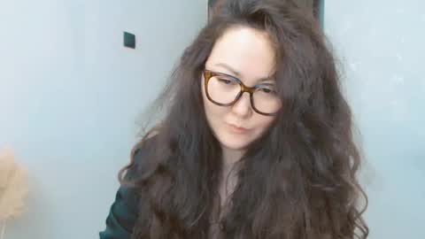 Snapshot of dalidayes chatting on 08.01.26 Dali online show from 08.01.26