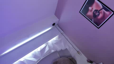 Snapshot of dalila_thoms chatting on 01.16.25 Dalila online show from 01.16.25