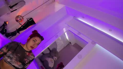 Snapshot of dalila_thoms chatting on 01.21.25 Dalila online show from 01.21.25