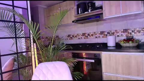 Snapshot of dalila_thoms chatting on 10.03.25 Dalila online show from 10.03.25