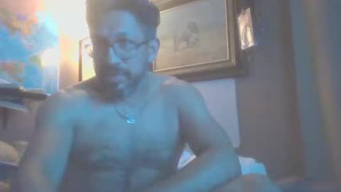 Snapshot of dallaspapi2000 chatting on 10.27.25 alex online show from 10.27.25