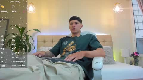 Snapshot of damian23_ chatting on 01.16.25 DAMIAN online show from 01.16.25
