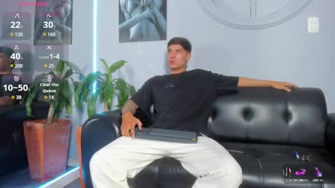Snapshot of damian23_ chatting on 02.09.25 DAMIAN online show from 02.09.25