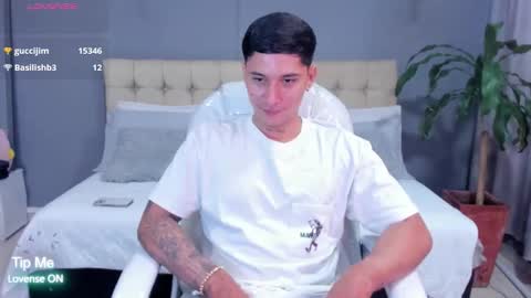 Snapshot of damian23_ chatting on 09.16.25 DAMIAN online show from 09.16.25
