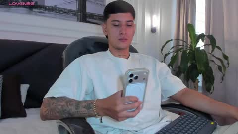 DAMIAN online show from 04.14.26