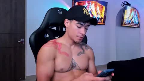 Damian online show from 10.28.25