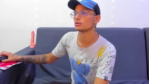 Snapshot of damian_garciaah chatting on 05.18.26 Damian Garcia online show from 05.18.26