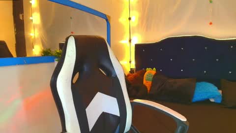 Damian online show from 02.13.25