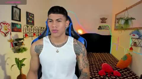 Snapshot of damian_latinxxx chatting on 02.11.26 Damian online show from 02.11.26