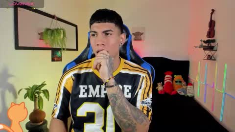 Snapshot of damian_latinxxx chatting on 03.02.26 Damian online show from 03.02.26