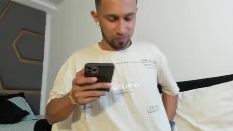 damianlux_ online show from 06.16.26