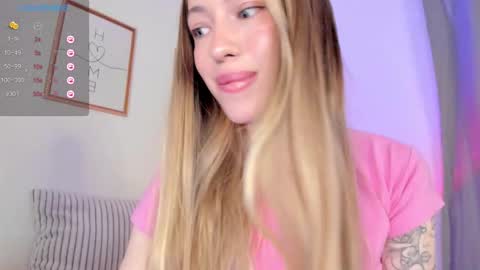 Snapshot of damn_cutie chatting on 02.07.26 Tiana online show from 02.07.26