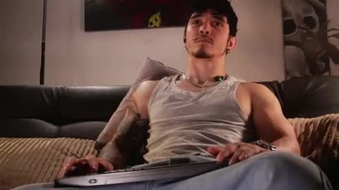 insta damn8   ---         -----  online show from 04.08.26