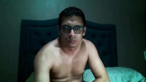 Snapshot of damnsexy0102 chatting on 12.05.24 DamnSexy0102 online show from 12.05.24