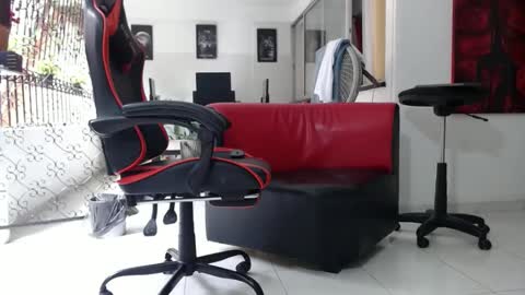 damyan_2003 online show from 12.26.24