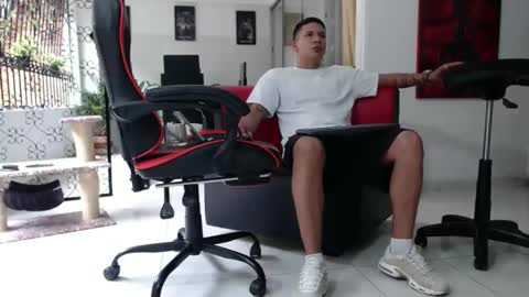 damyan_2003 online show from 12.27.24