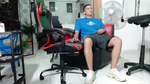 damyan_2003 online show from 01.01.25