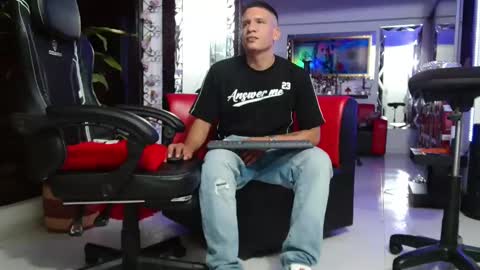 damyan_2003 online show from 10.04.25