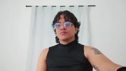 Snapshot of dan_blous chatting on 02.08.26 Diane Blosson online show from 02.08.26