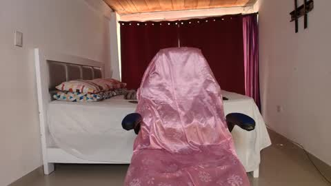 Dayana  online show from 09.25.25