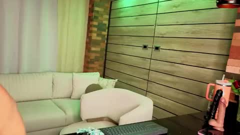 Snapshot of dana_ebony_ chatting on 02.22.26 Danna online show from 02.22.26