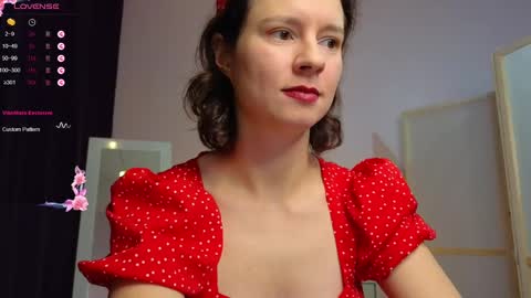 Snapshot of dana_magical chatting on 12.12.24 DANA online show from 12.12.24