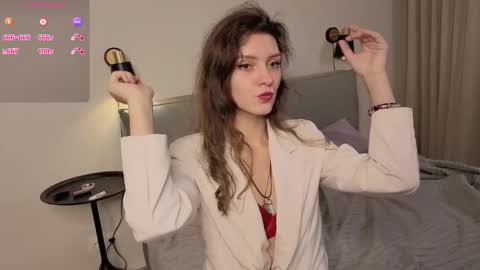 Snapshot of danaaddams chatting on 11.12.25 danaaddams online show from 11.12.25