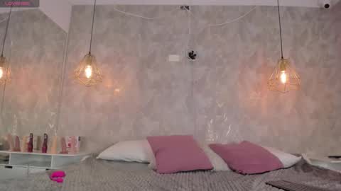    online show from 11.25.25