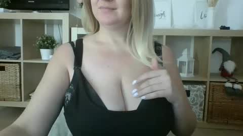 DanaHotMILF online show from 02.18.25