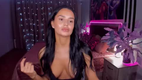 DanaMiers online show from 11.20.25