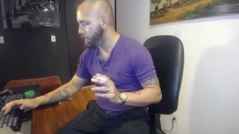 Snapshot of danbury44 chatting on 12.04.25 danbury online show from 12.04.25