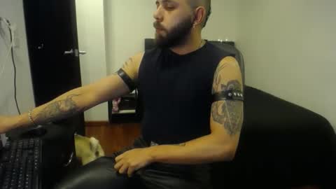 Snapshot of danbury44 chatting on 02.19.26 danbury online show from 02.19.26