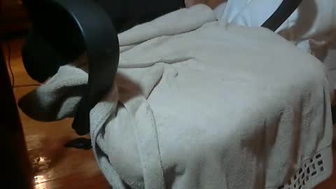 Snapshot of dancewhenyoucan9 chatting on 11.25.25 dancewhenyoucan9 online show from 11.25.25