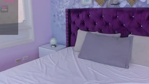 Snapshot of danee_19 chatting on 02.09.25 Daniela online show from 02.09.25