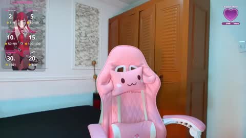 Danella Houston online show from 11.21.25