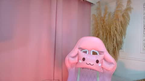 Danella Houston online show from 04.02.26