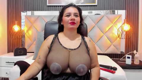 dani_boobs_milk online show from 12.20.25