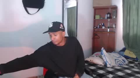 dani_brown19 online show from 05.03.26