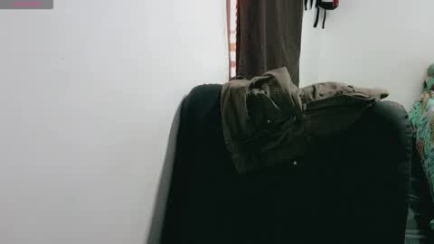 dani y jocelyn online show from 10.22.25