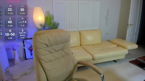 dani_kittys online show from 05.30.26