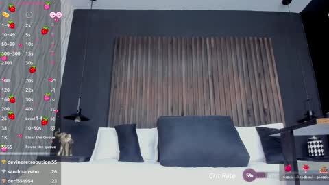 Snapshot of dania_moore_ chatting on 02.08.25 JANE online show from 02.08.25