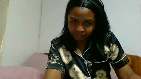 danie80704 online show from 10.22.25