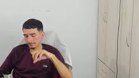 Snapshot of daniel_443 chatting on 12.02.25 DANIEL online show from 12.02.25