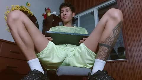 daniel_deluxx online show from 04.14.26